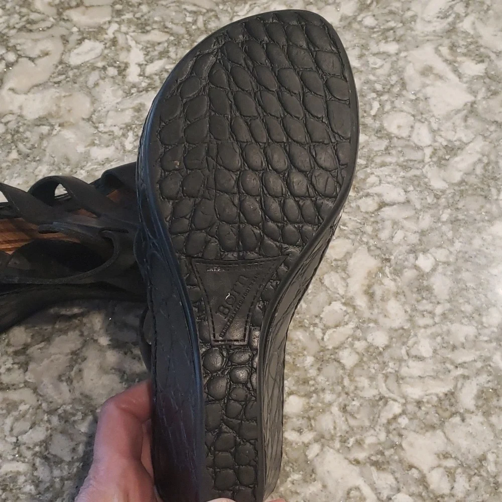 Born Black leather Wedge slide sandal